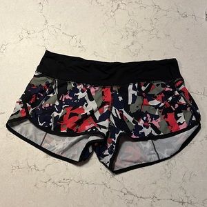 Lululemon speed up shorts, limited edition print, size 6 (2.5” inseam)